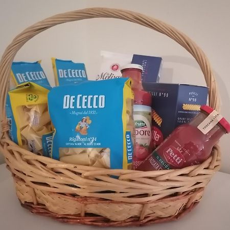 La Raccolta Leilighet Scheggino Eksteriør bilde